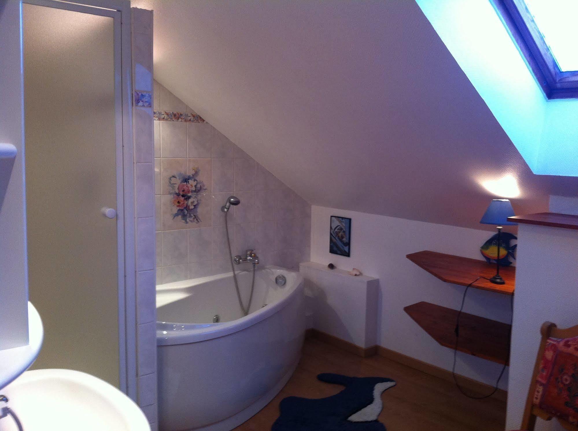Maison La Deviniere - Sauna Et Spa Compris Accessibles Toute L'Annee 종루프 롱지메르 외부 사진